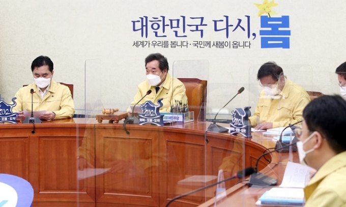‘사퇴’ 선언한 尹 향해 與 지도부도 나서서 맹폭
