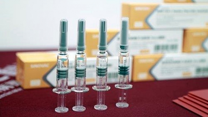 중국 방역당국도 “중국산 백신효과, 높지 않다”