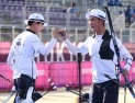 [올림픽] 김제덕·안산 “한국 선수단에 긍정의 힘이 전해지길”