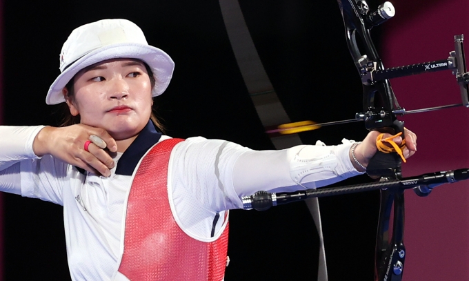 [올림픽] 김우진·강채영 나란히 16강… 개인전 금메달도 ‘청신호’
