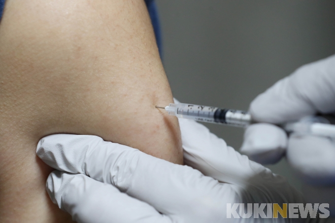 노바백스 백신 접종, 2월 중순부터 시작