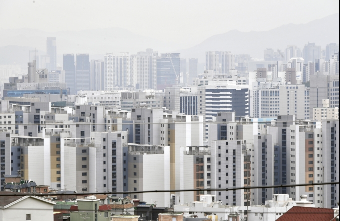외국인 주택임대사업자 2400명…3분의 1 '중국인'