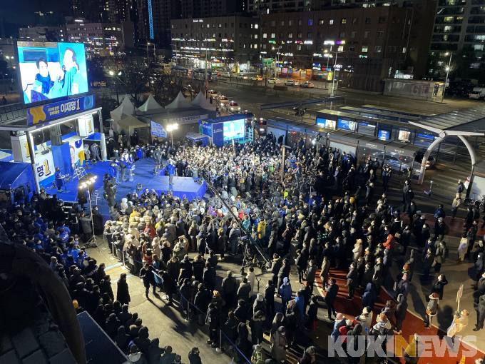 선거운동 첫날 ‘부산에서 서울까지’… 이재명 “능력‧민주주의” 강조