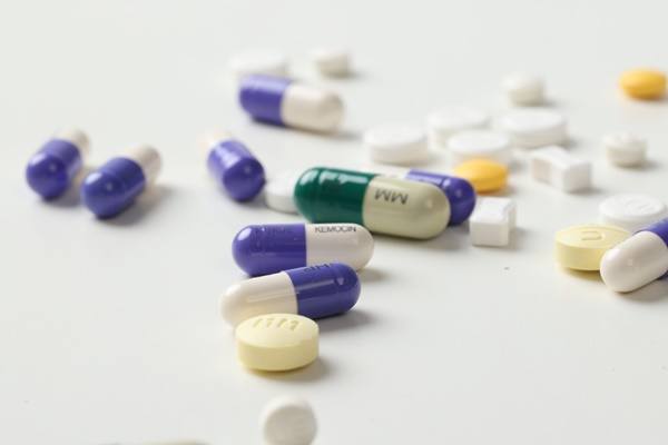 의약품 장기처방 급증…“안정성 위협”