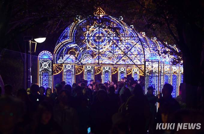  ‘호수의 가을과 겨울 그리고 루미나리에’  석촌호수 빛 축제