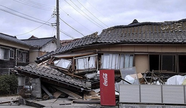 日서 ‘동일본 대지진 이후 최대’ 7.6 규모 강진…최소 4명 사망