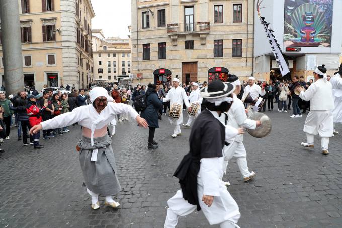안동 ‘하회별신굿탈놀이’, 이탈리아에서 신명 나는 탈춤 선보여