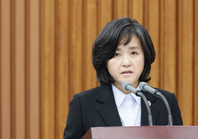 신숙희 “학생 인권조례 폐지 조심스러워…재판받을 권리 보장”