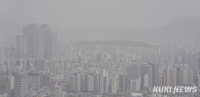[날씨]...부산의 미세먼지 농도는 226㎍/㎥로...전국에서도 가장 높은 수치 기록중 
