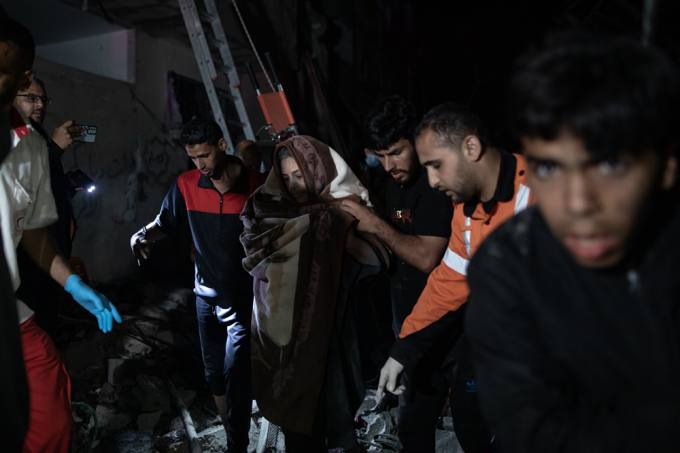 이스라엘, 하마스 라파 주택에 보복공습…“아기 포함 16명 사망”