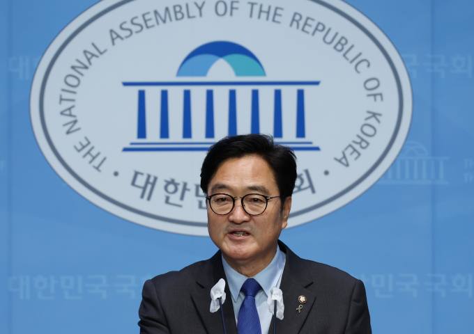 우원식 “尹 기자회견 총선 민심 때문에 열려…사과하라”