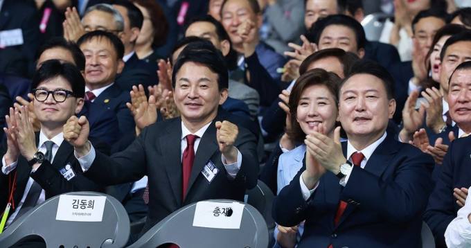 尹대통령 “역사관·국가관·안보관 바로 세우는 것이 중요해”